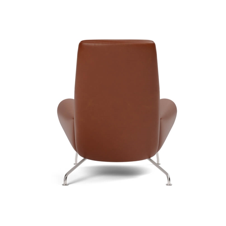 Fredericia Furniture Wegner Queen Stol 1010 Lenestol - Cera 905 Russet Brown, vinkel 2